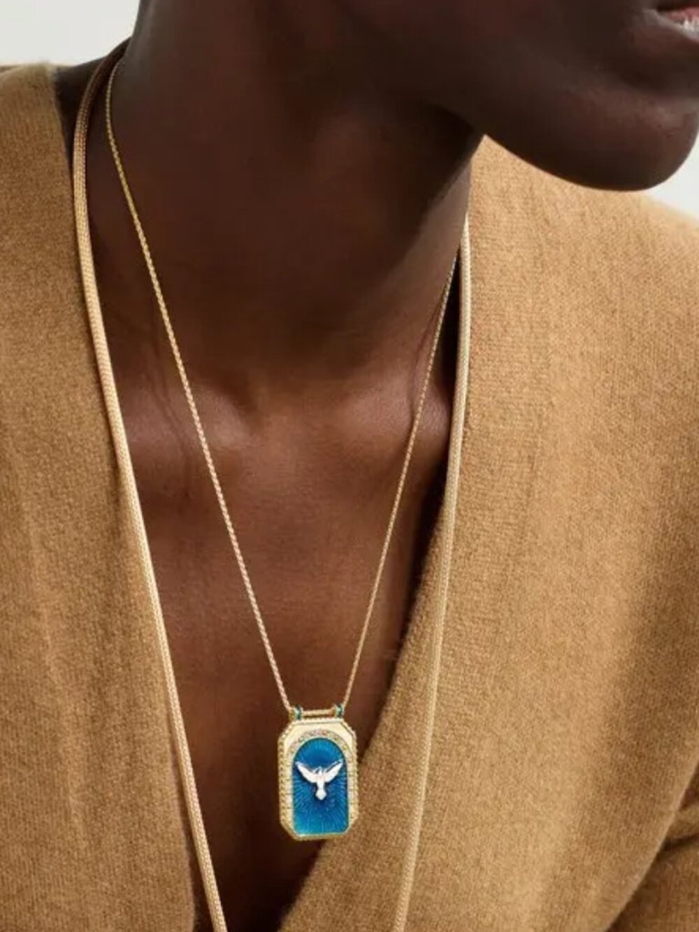NWT luxury Marie Lichtenberg style peace medallion necklace vintage vibe